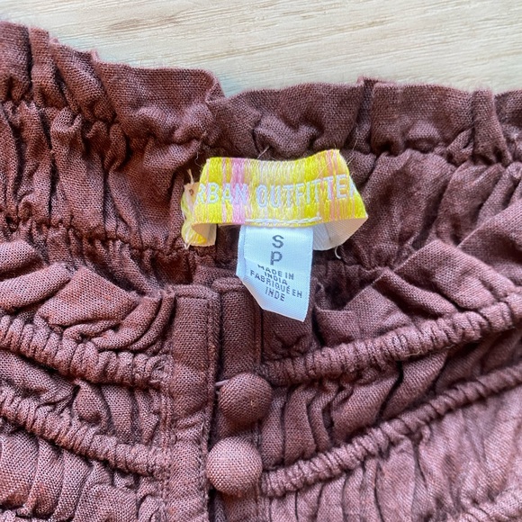 Urban Outfitters Ruffled Button Crop Top - Picture 3 of 5